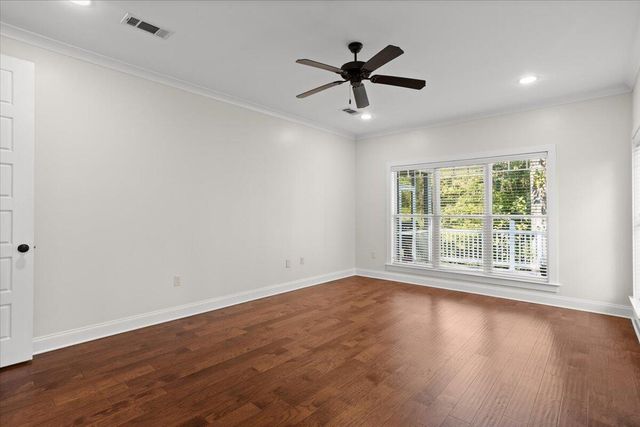 71 N Founders Way, Hattiesburg, MS 39401