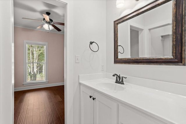 71 N Founders Way, Hattiesburg, MS 39401