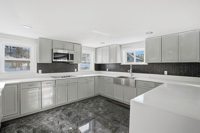 140 Spring St, Athol, MA 01331