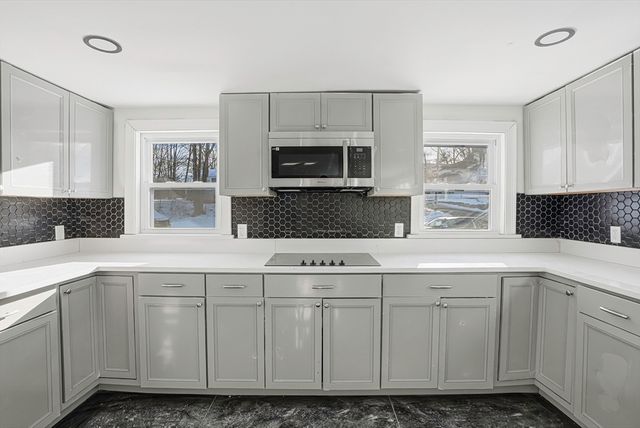 140 Spring St, Athol, MA 01331