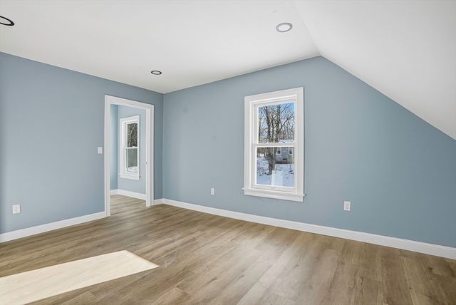 140 Spring St, Athol, MA 01331