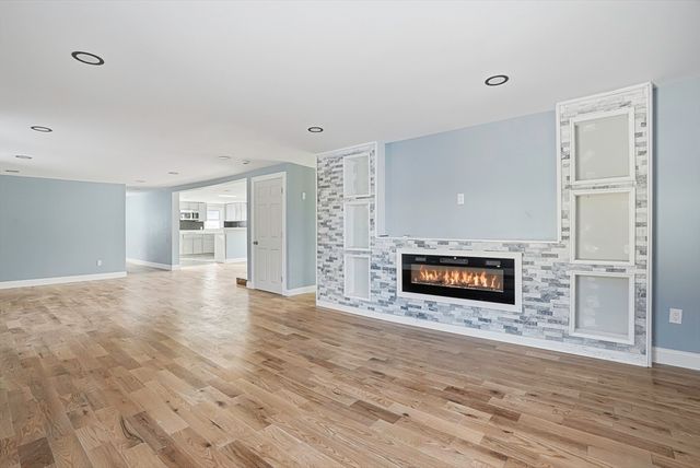 140 Spring St, Athol, MA 01331