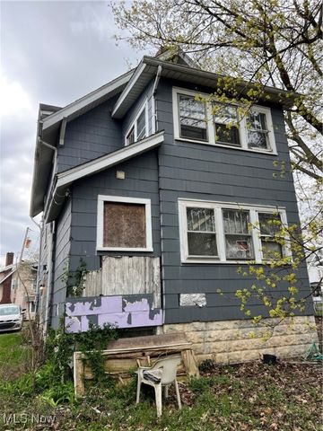 156 Colony Crescent, Akron, OH 44305