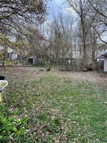 156 Colony Crescent, Akron, OH 44305