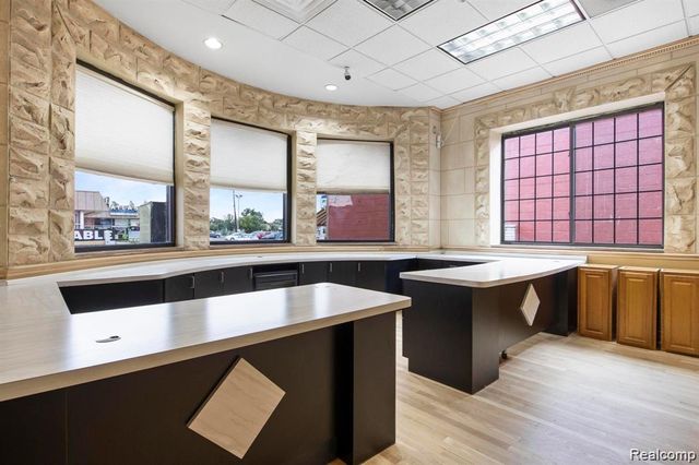 5641 Schaefer, Dearborn, MI 48126