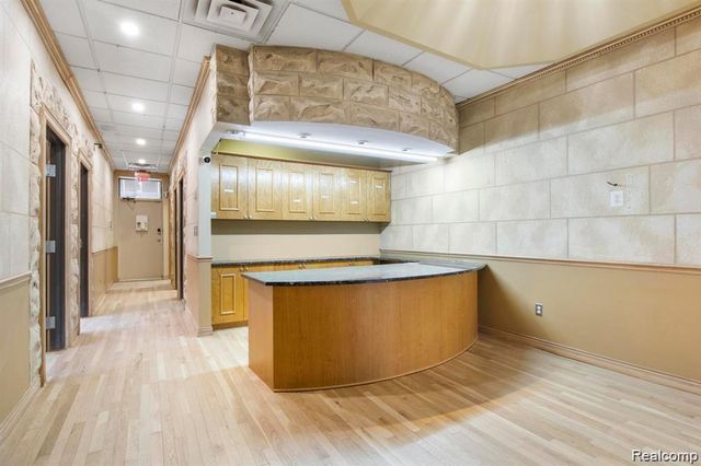 5641 Schaefer, Dearborn, MI 48126