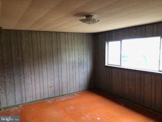 6102 SEMINOLE ST, College Park, MD 20740
