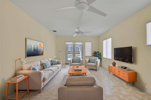 7250 MADRID ROAD, Weeki Wachee, FL 34613