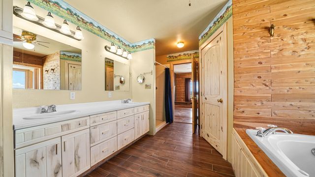 863 1400 Lane, Delta, CO 81416