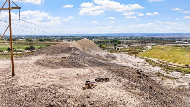 863 1400 Lane, Delta, CO 81416