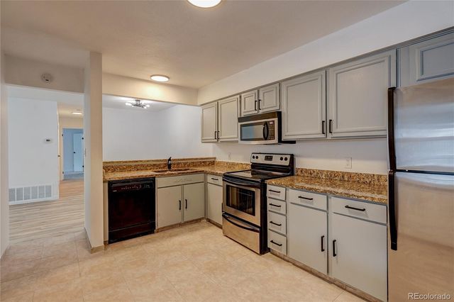 2365 E Geddes Avenue B22, Littleton, CO 80122