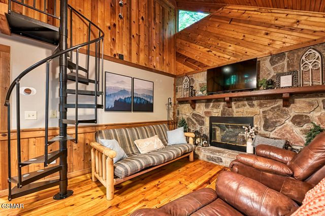 201 Tsali Way, Sevierville, TN 37876