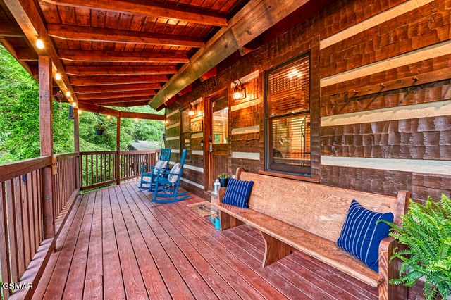 201 Tsali Way, Sevierville, TN 37876