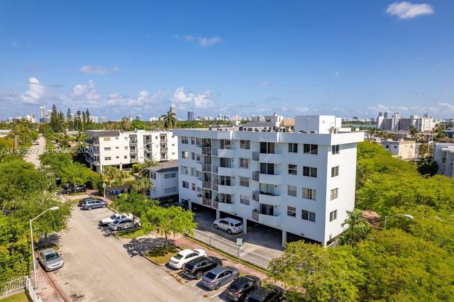 1990 Marseille Dr 402, Miami Beach, FL 33141