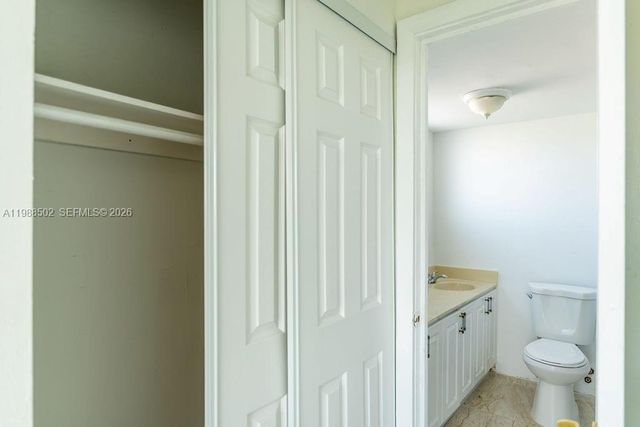 1990 Marseille Dr 402, Miami Beach, FL 33141