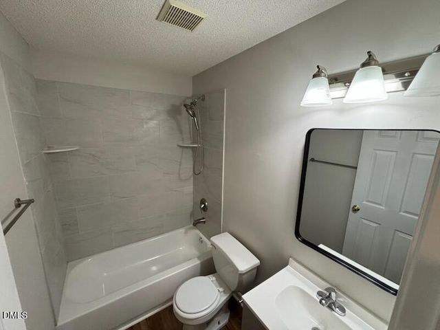 1920 Stroll Circle, Fuquay Varina, NC 27526