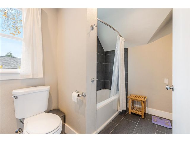 3111 Se 62ND Ave, Portland, OR 97206