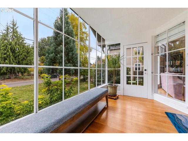 3111 Se 62ND Ave, Portland, OR 97206