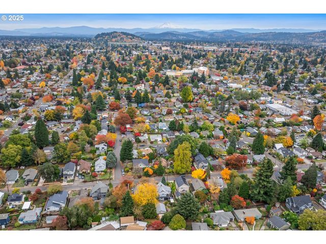 3111 Se 62ND Ave, Portland, OR 97206