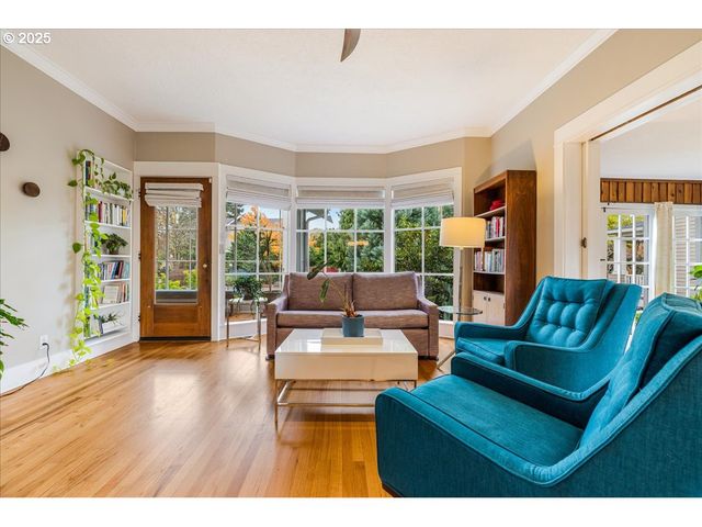 3111 Se 62ND Ave, Portland, OR 97206