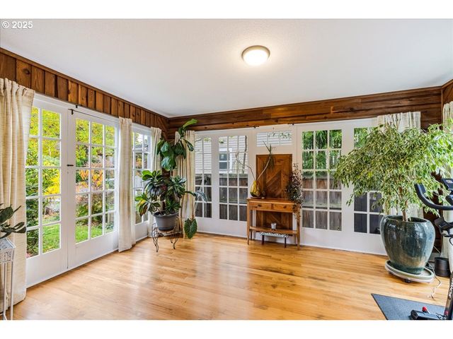 3111 Se 62ND Ave, Portland, OR 97206