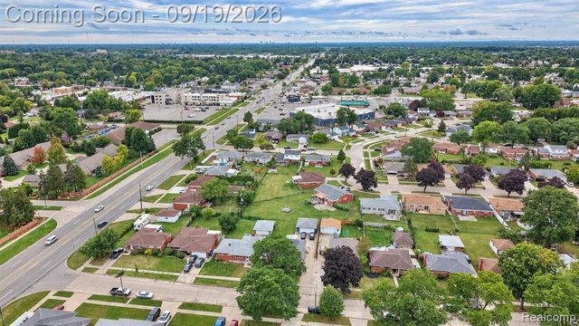 29138 Apolonia Drive, Warren, MI 48092