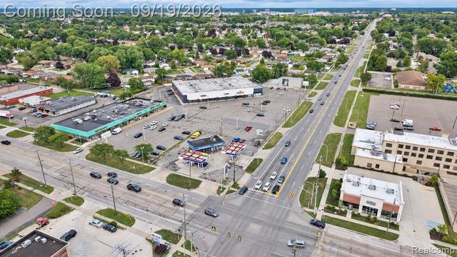 29138 Apolonia Drive, Warren, MI 48092