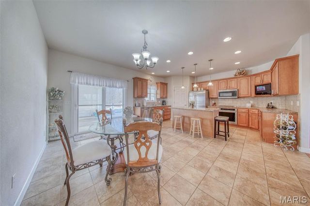 17205 Elk Prairie Drive, Rolla, MO 65401