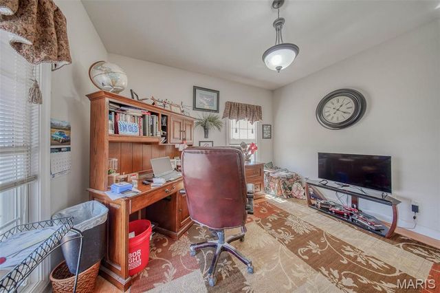 17205 Elk Prairie Drive, Rolla, MO 65401