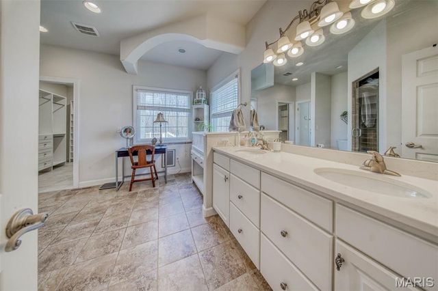 17205 Elk Prairie Drive, Rolla, MO 65401