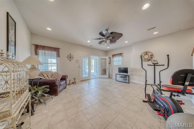 17205 Elk Prairie Drive, Rolla, MO 65401