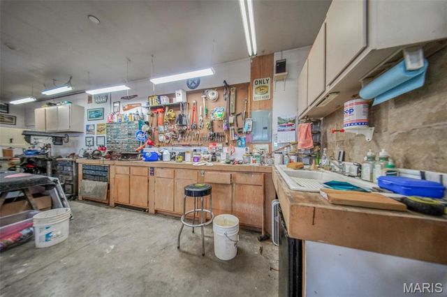 17205 Elk Prairie Drive, Rolla, MO 65401