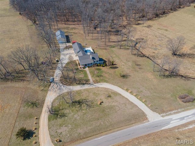17205 Elk Prairie Drive, Rolla, MO 65401