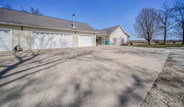 17205 Elk Prairie Drive, Rolla, MO 65401