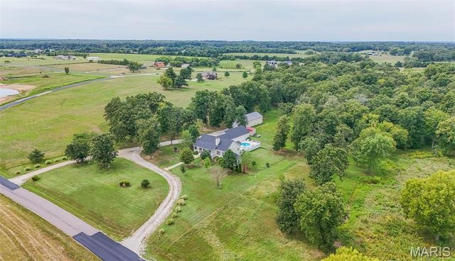 17205 Elk Prairie Drive, Rolla, MO 65401