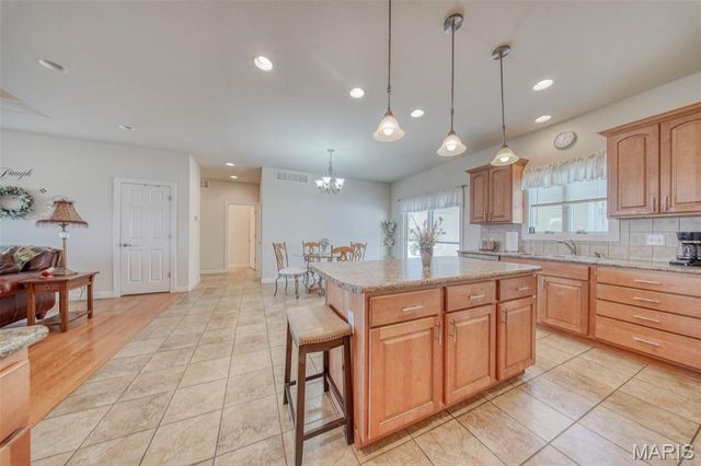 17205 Elk Prairie Drive, Rolla, MO 65401