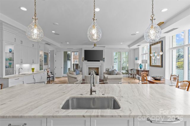1500 Queens Road 104, Charlotte, NC 28207