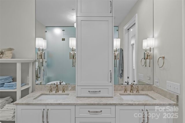 1500 Queens Road 104, Charlotte, NC 28207