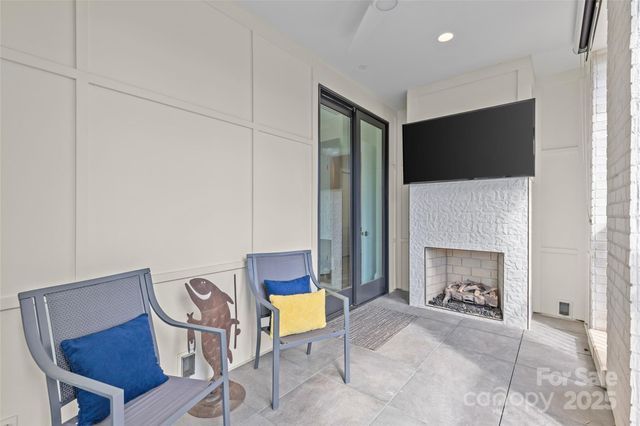 1500 Queens Road 104, Charlotte, NC 28207