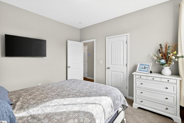 977 Garnet Circle, Chesnee, SC 29323