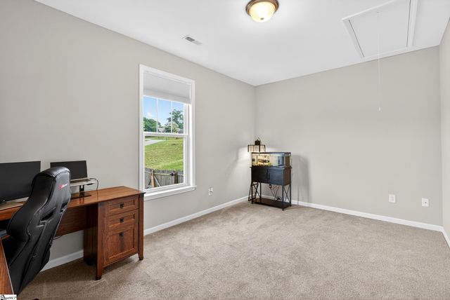 977 Garnet Circle, Chesnee, SC 29323