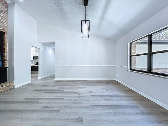 2881 HAMMOCK DRIVE, Plant City, FL 33566