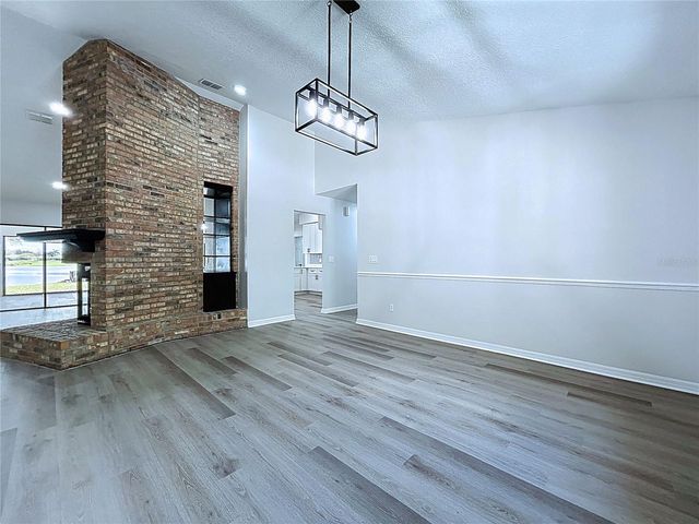 2881 HAMMOCK DRIVE, Plant City, FL 33566