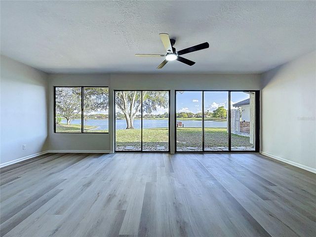 2881 HAMMOCK DRIVE, Plant City, FL 33566