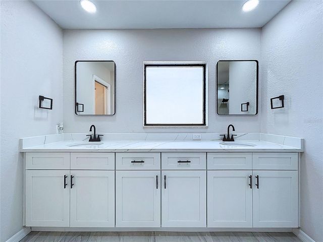 2881 HAMMOCK DRIVE, Plant City, FL 33566