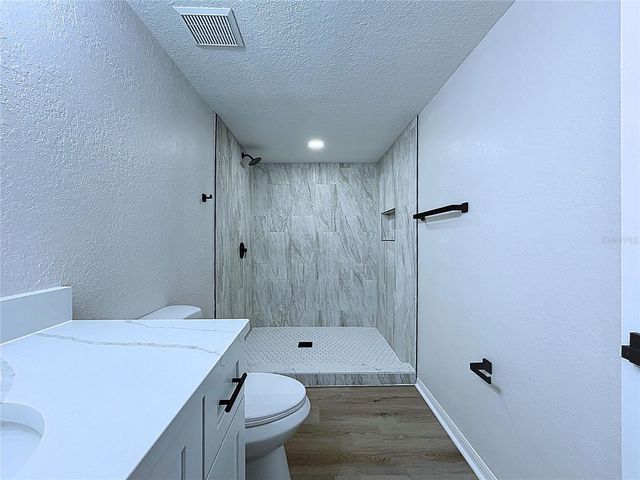 2881 HAMMOCK DRIVE, Plant City, FL 33566