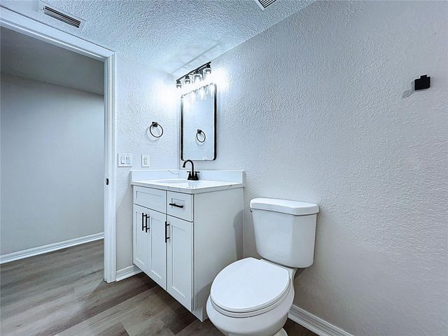 2881 HAMMOCK DRIVE, Plant City, FL 33566