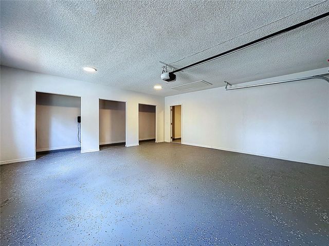 2881 HAMMOCK DRIVE, Plant City, FL 33566