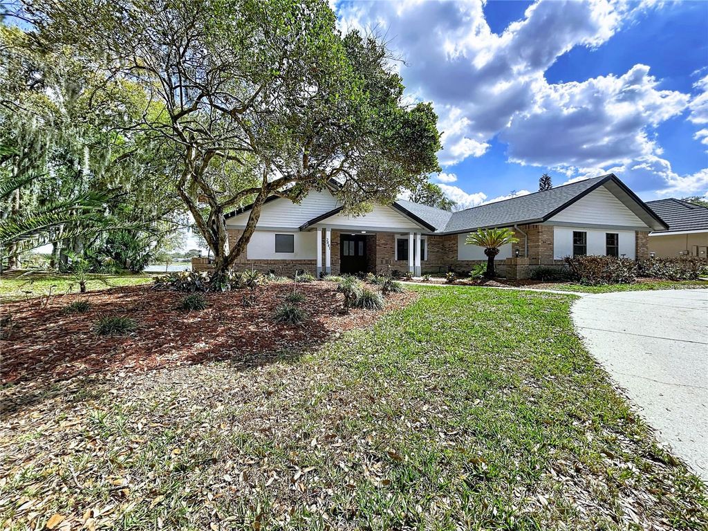2881 HAMMOCK DRIVE, Plant City, FL 33566