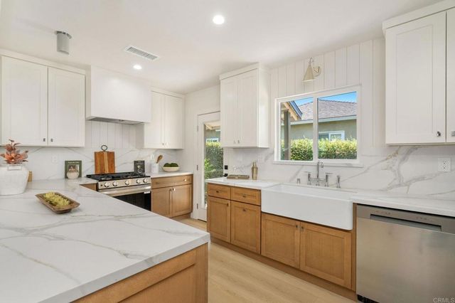743 N Sparks St, Burbank, CA 91506